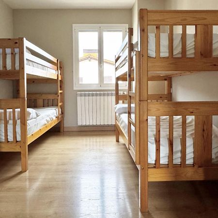Albergue San Nicolas Larrasoana ภายนอก รูปภาพ